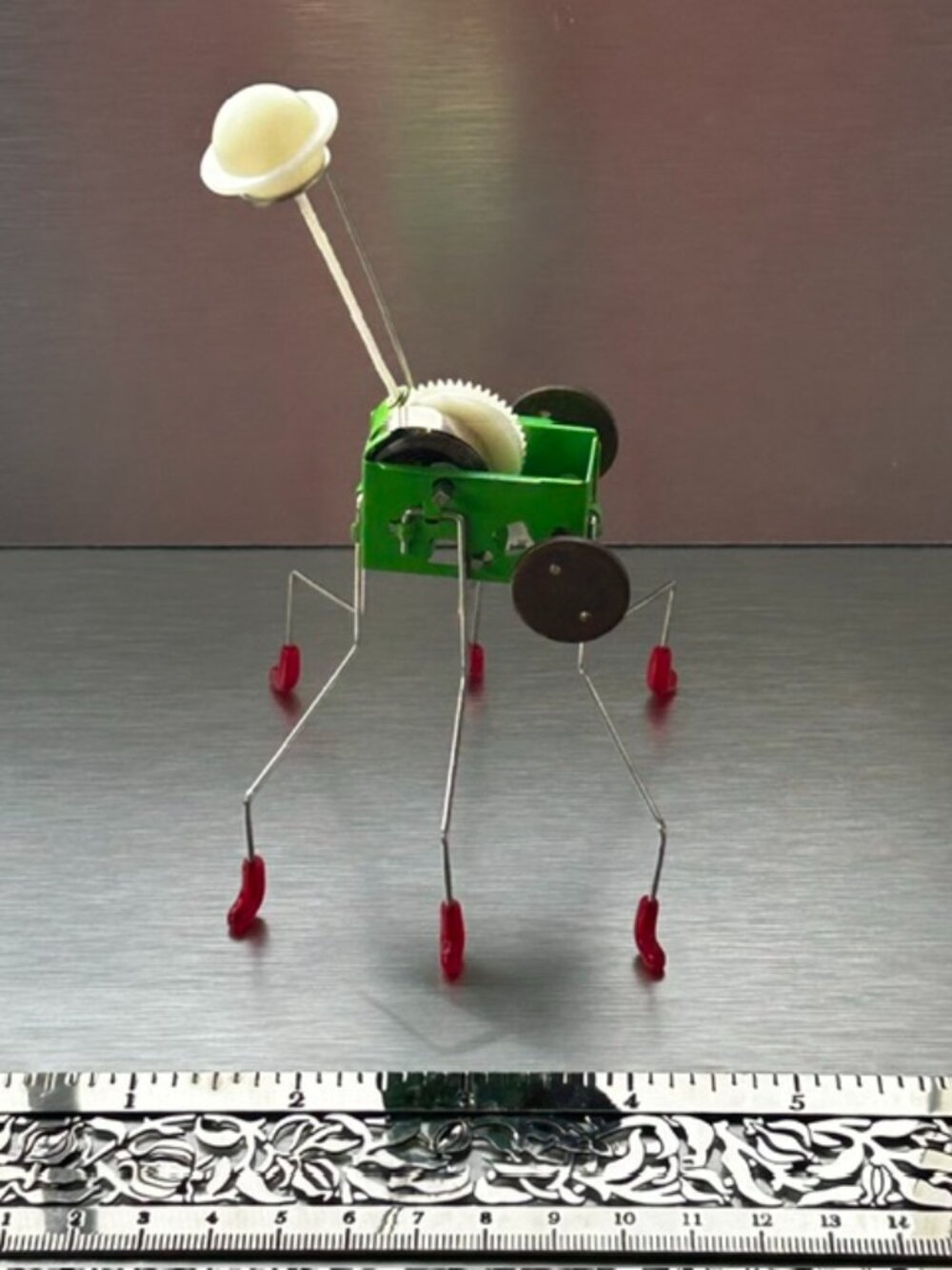 Kikkerland Windup Oahaca Wind Up Pet for Office Desk